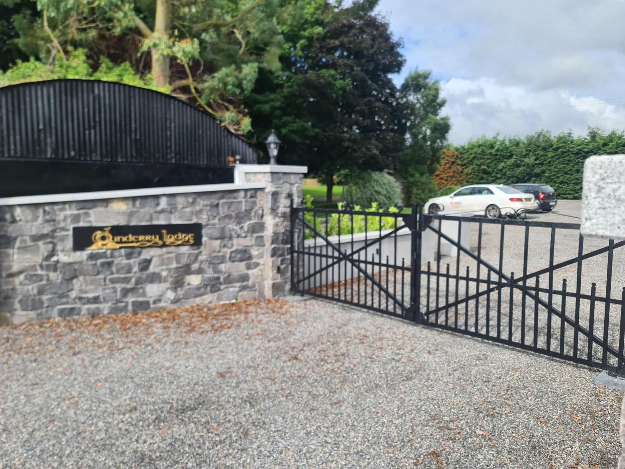 Dunderry Lodge Self Catering Family Lodges Navan Esterno foto